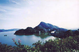 信阳新县香山湖